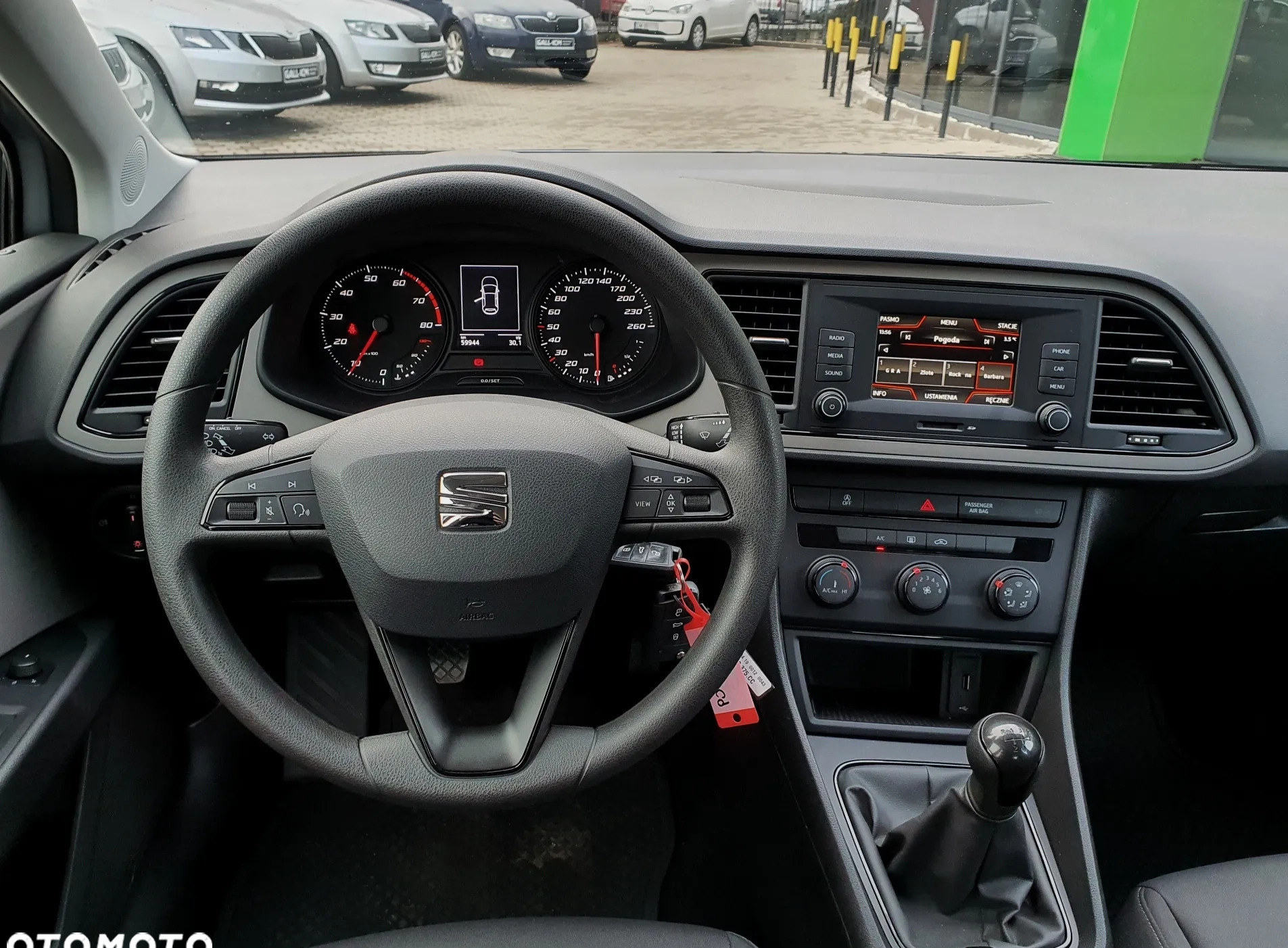 Seat Leon cena 57999 przebieg: 59920, rok produkcji 2019 z Suraż małe 277